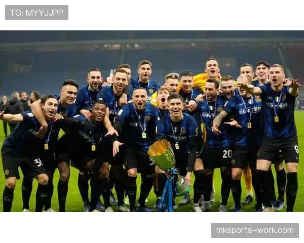 国际米兰夺冠后为何陷入危机？战术依赖与阵容隐患已暴露，豪门地位能否保住？