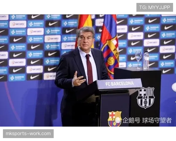 曼联关键比赛抗压能力不足，稳定性面临考验，对赛季走势形成制约